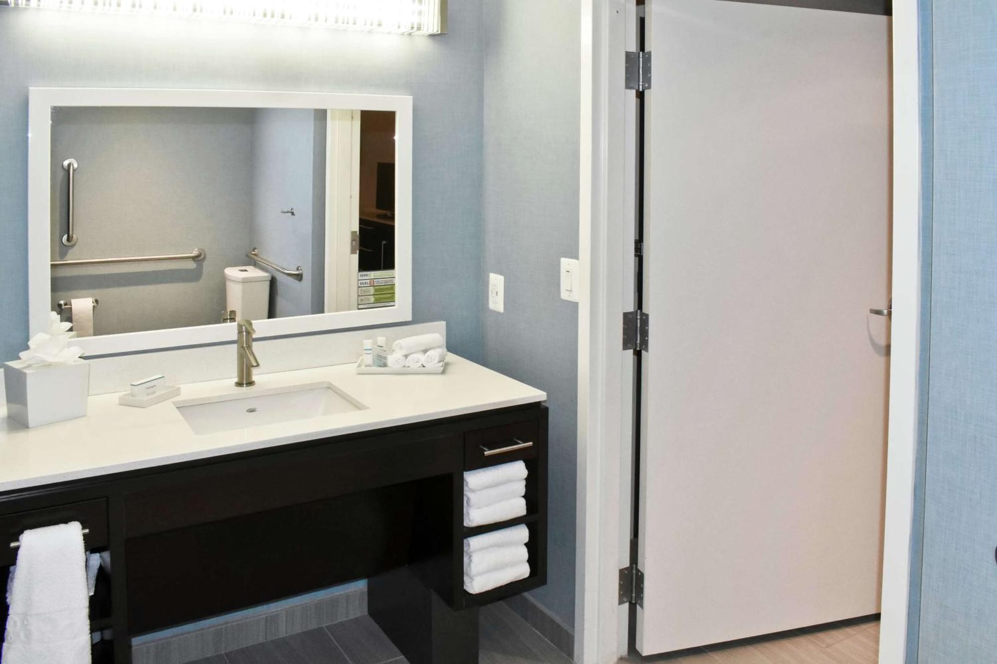 Home2 Suites By Hilton Charles Town Buitenkant foto