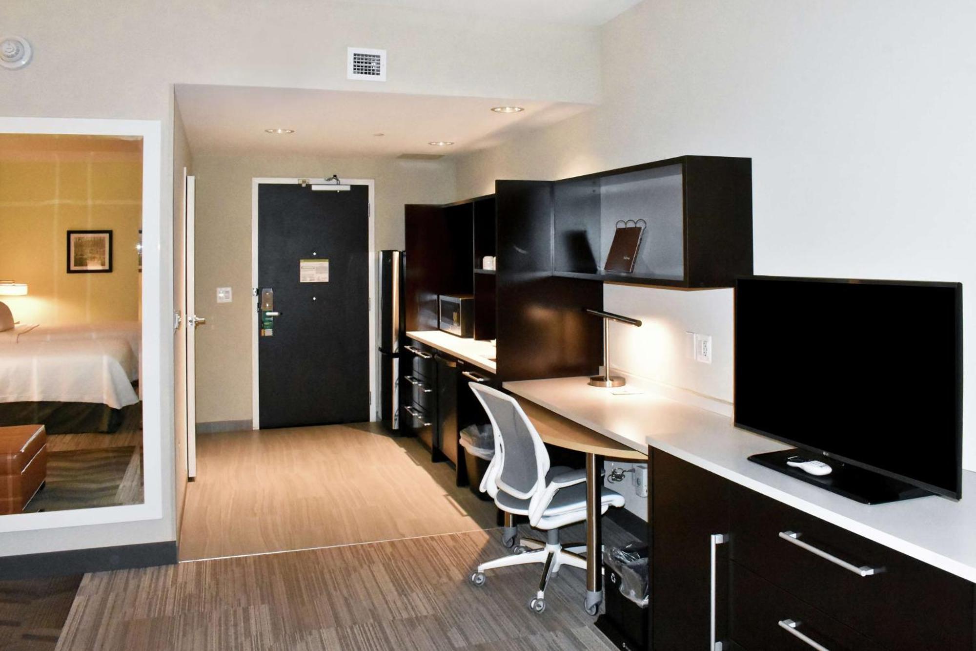 Home2 Suites By Hilton Charles Town Buitenkant foto